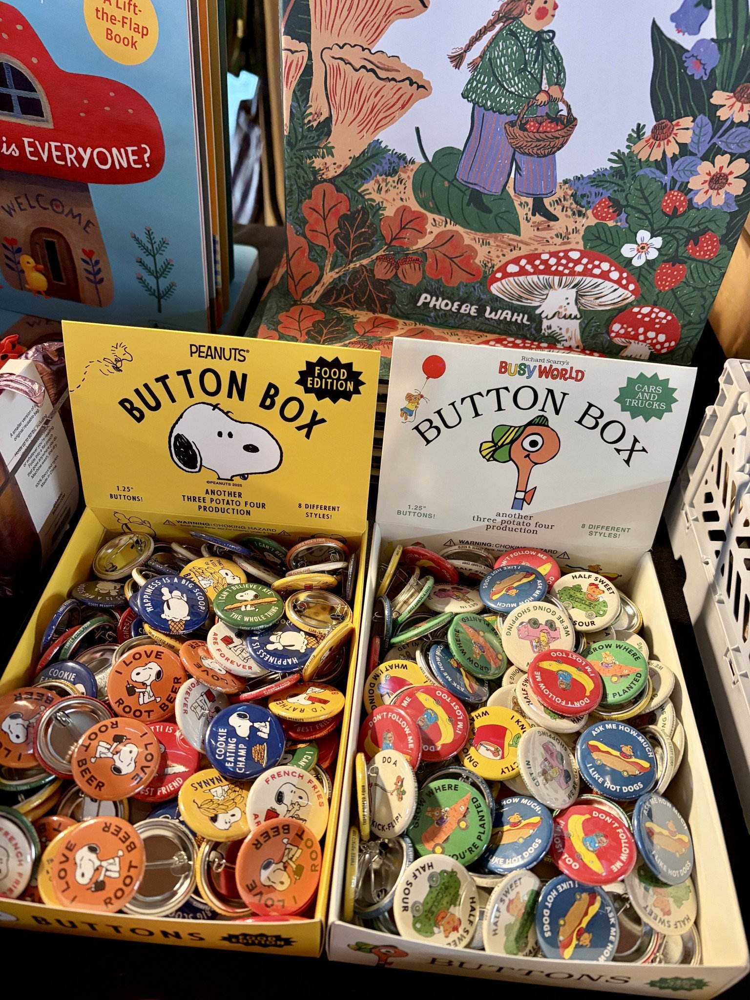 Richard Scarry Buttons - Image 2