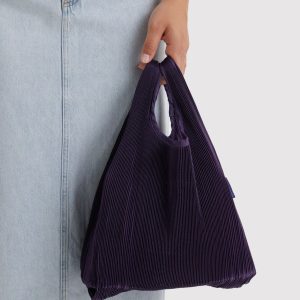 Pleated Baggu: Fig - Image 1