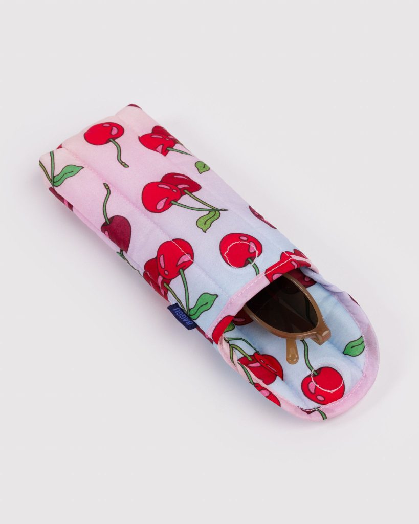 Puffy Glasses Sleeve : Cherries