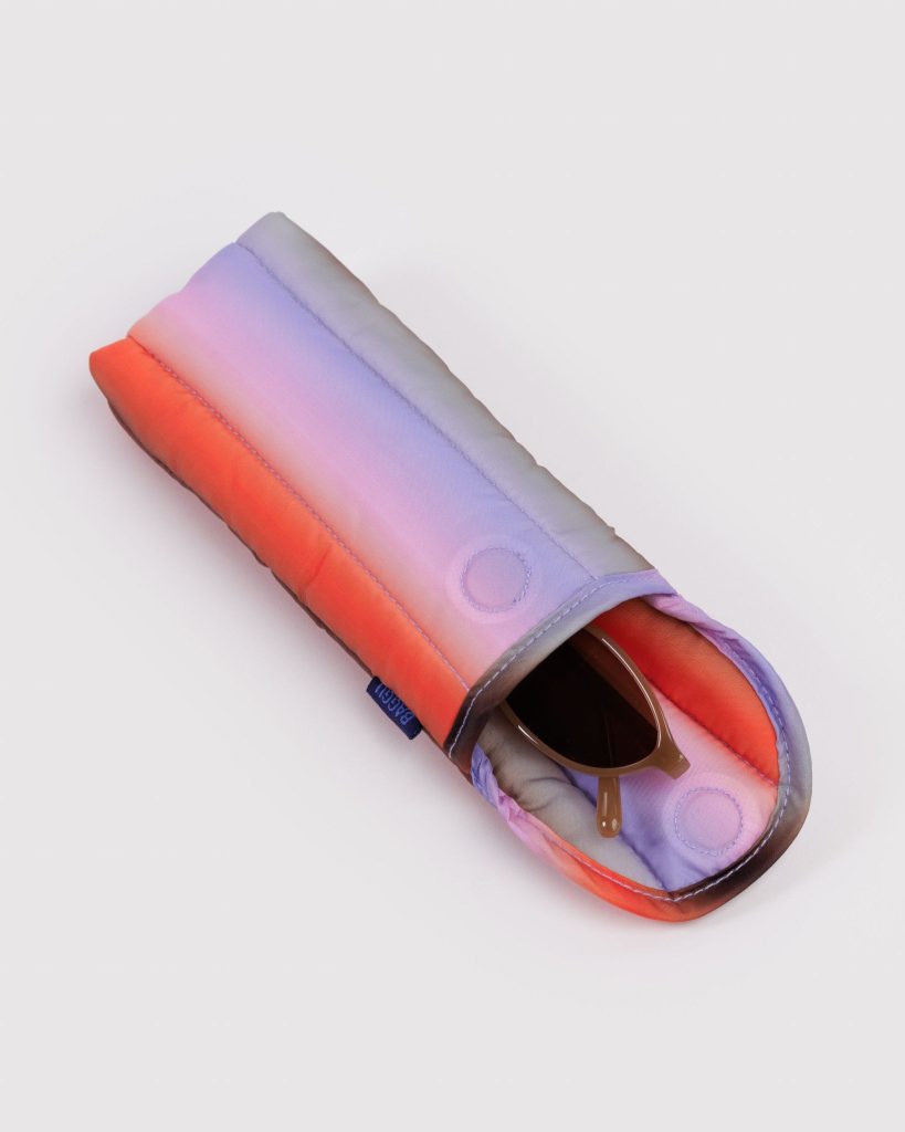 Puffy Glasses Sleeve : Gradient Stripe Poppy